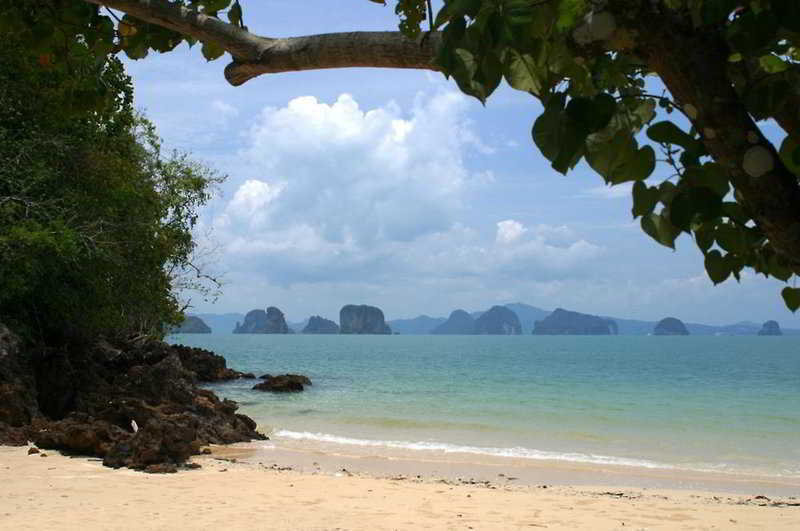 เกาะยาว ไอส์แลนด์ รีสอร์ท  เกาะยาวน้อย ภายนอก รูปภาพ